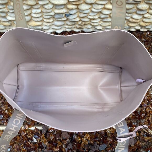 Michael Kors Cream/Beige/Blush Pink Logo Handle Tote Bag w/Logo Bag Charm - Picture 13 of 14